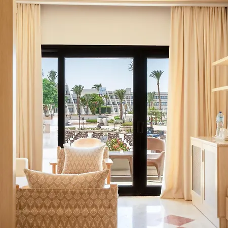 Pharaoh Azur Resort
